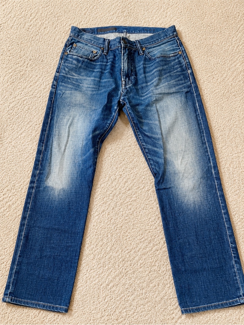 Women’s Skinny Faded Blue Jean